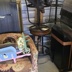 🔥 STORAGE LIQUIDATION SALE – FURNITURE & HOME DÉCOR 🔥