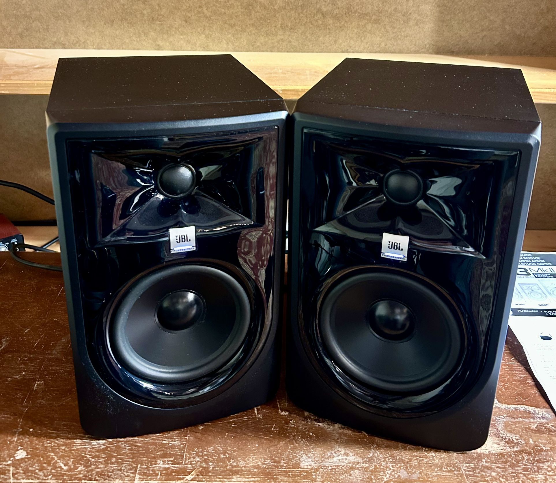 JBL 305P MKII Studio Monitor Speakers