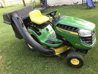 John Deere D110 Riding Mower with bagger system for Sale in
