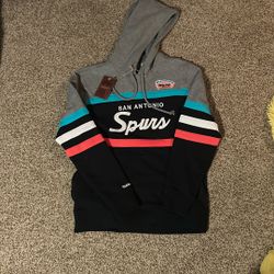 Spurs “Head Coach” Mitchell And Ness Hoodie