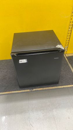 Mini Fridge 30$