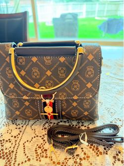Brown Woman’s Crossbody Handbag