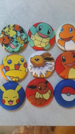 Interchangeable badge reels