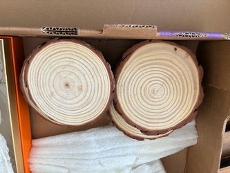 Pine slices for decoration