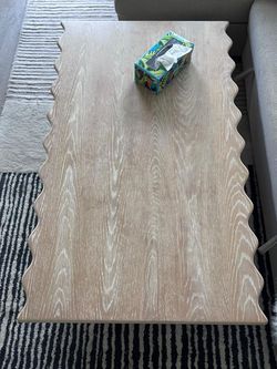 West Elm Aria Coffee Table 50” – Cerused Oak