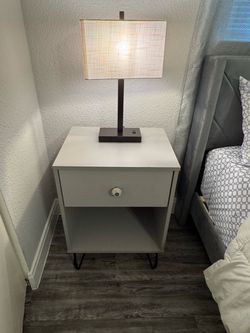 Queen Bed with Mattress
