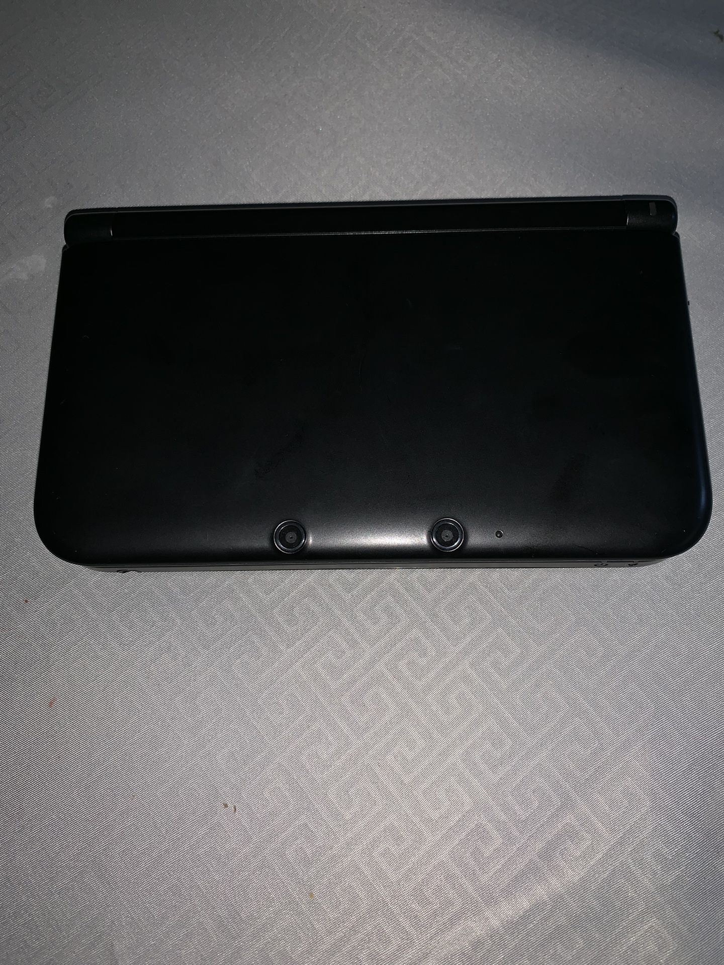 Nintendo 3Ds XL with accessories