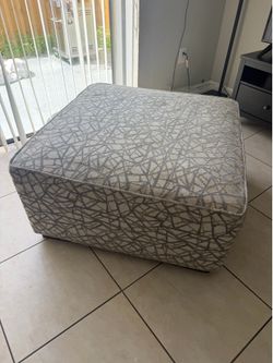 Acento sofa