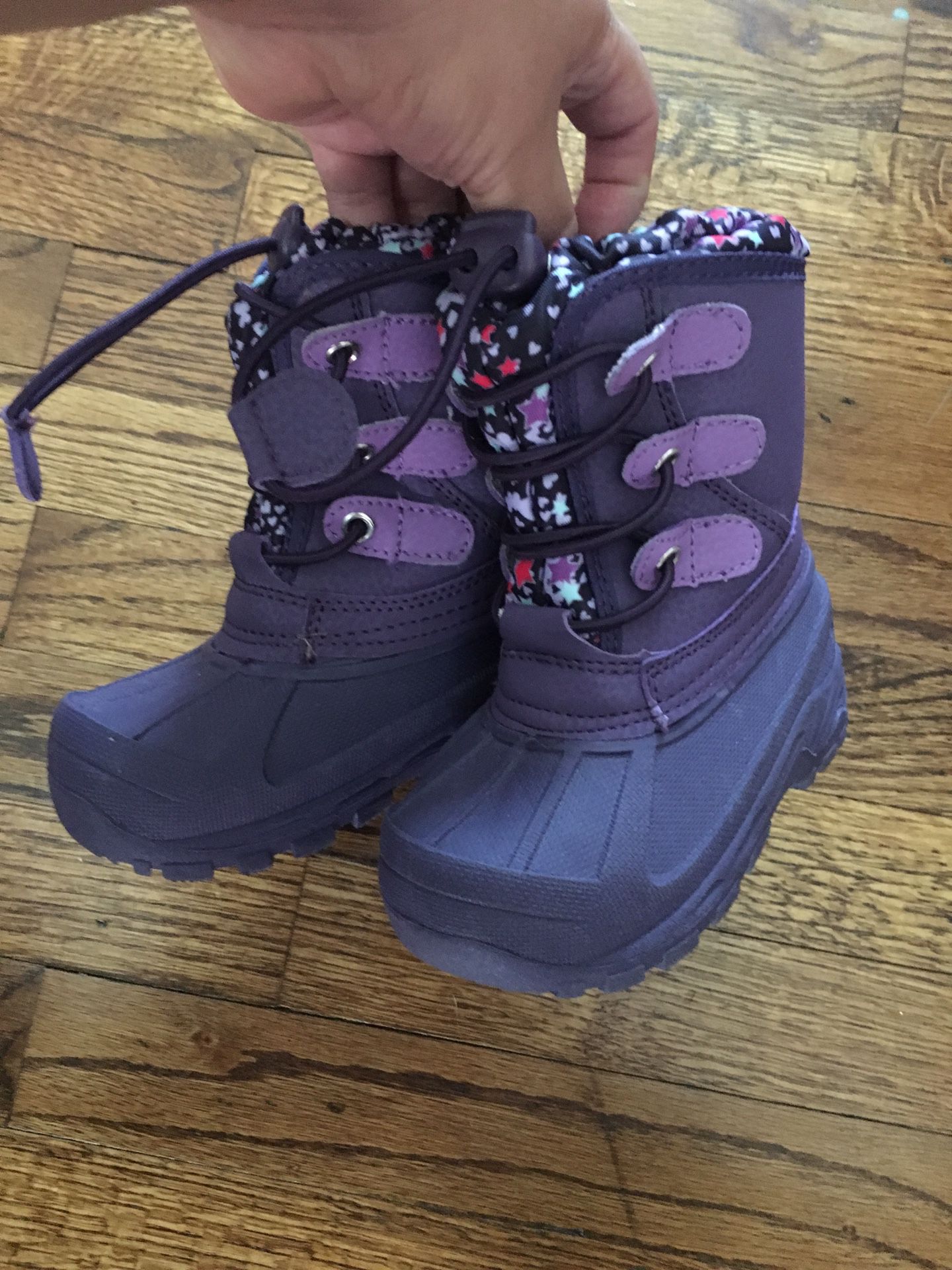 Toddler girls snow boots size 5/6