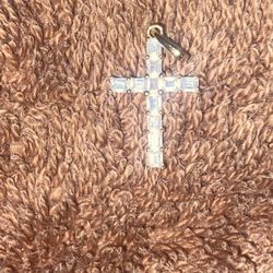 . 14k Vintage gold, antique small cross with clear stones Unknown
