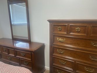 Queen bedroom set
