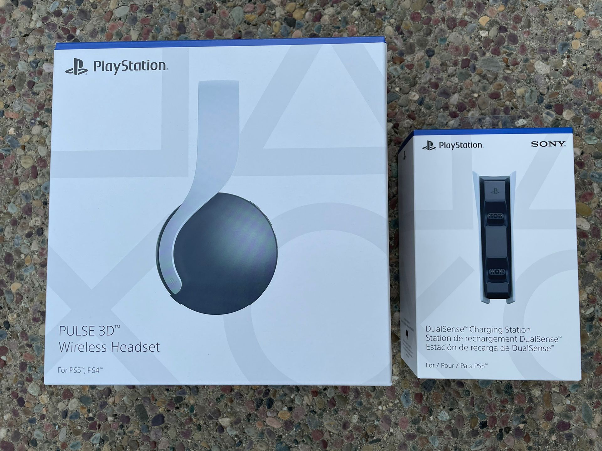 Sony Pulse 3D Wireless Headset AND DualSense Charging Station HD