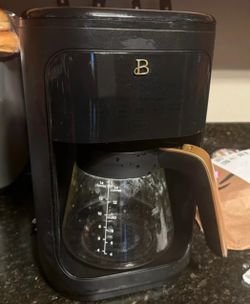 Beautiful 14 Cup Programmable Touchscreen Coffee Maker