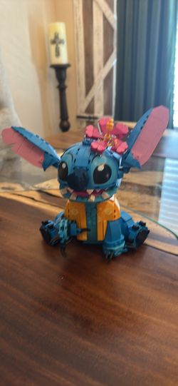 Lego stitch