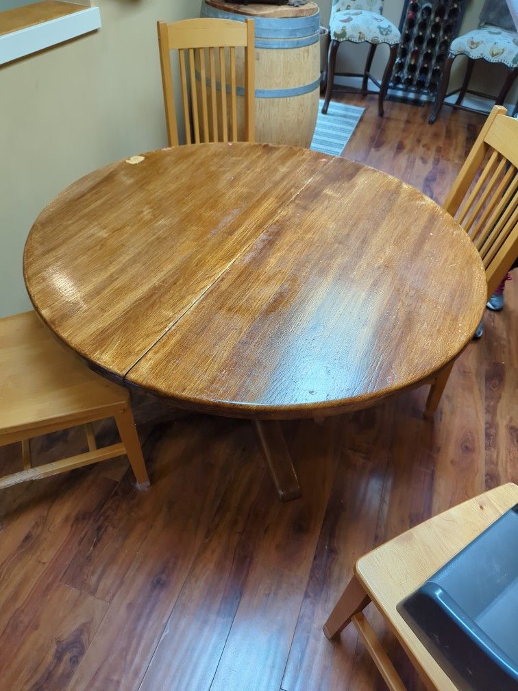 Solid Wood Round Table