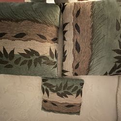 PILLOWS- 3 -new