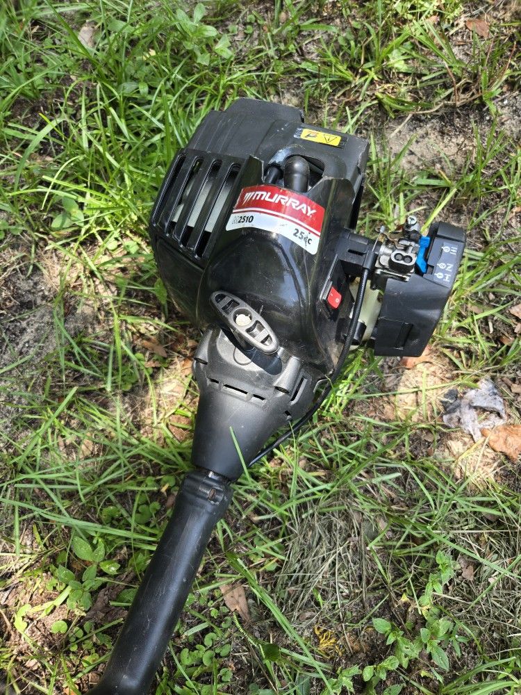 Murray Straight Shaft Weedeater