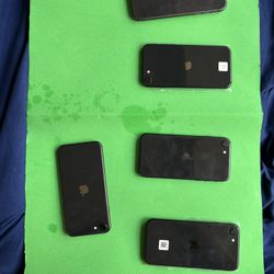 iPhone Lot. Unlocked. 5 Phones
