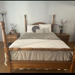 4 Post Bedroom Set $250 OBO 