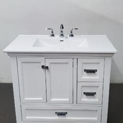 Foremost Brantley 36" White Vanity With Sink & Moen Faucet