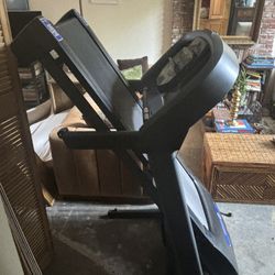 Horizon Fitness T101 Treadmill 