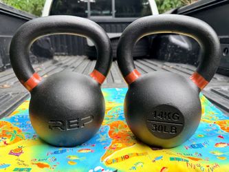 PAIR OF REP FITNESS : 14 KG. / 30 LB. KETTLEBELLS