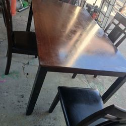 Dining Table W 4 Chairs