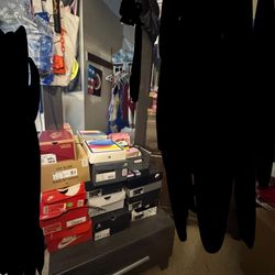 mirror and drawer 