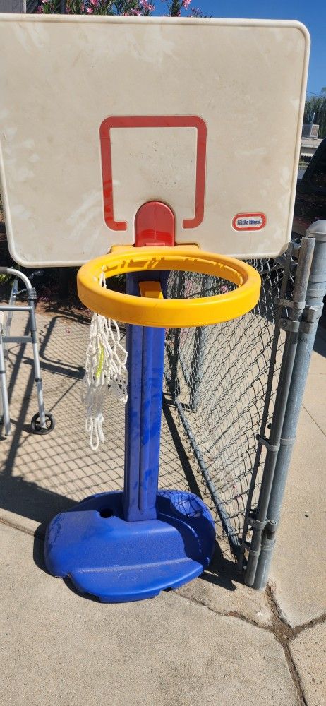 Kids Basketball Hoop