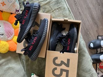 Yeezy 350 bred
