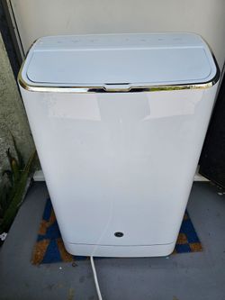 GE® 10,000 BTU Portable Air Conditioner for Medium Rooms up to 450 sq ft.


Model : APCD10JALWW1
Serial : VS000616O