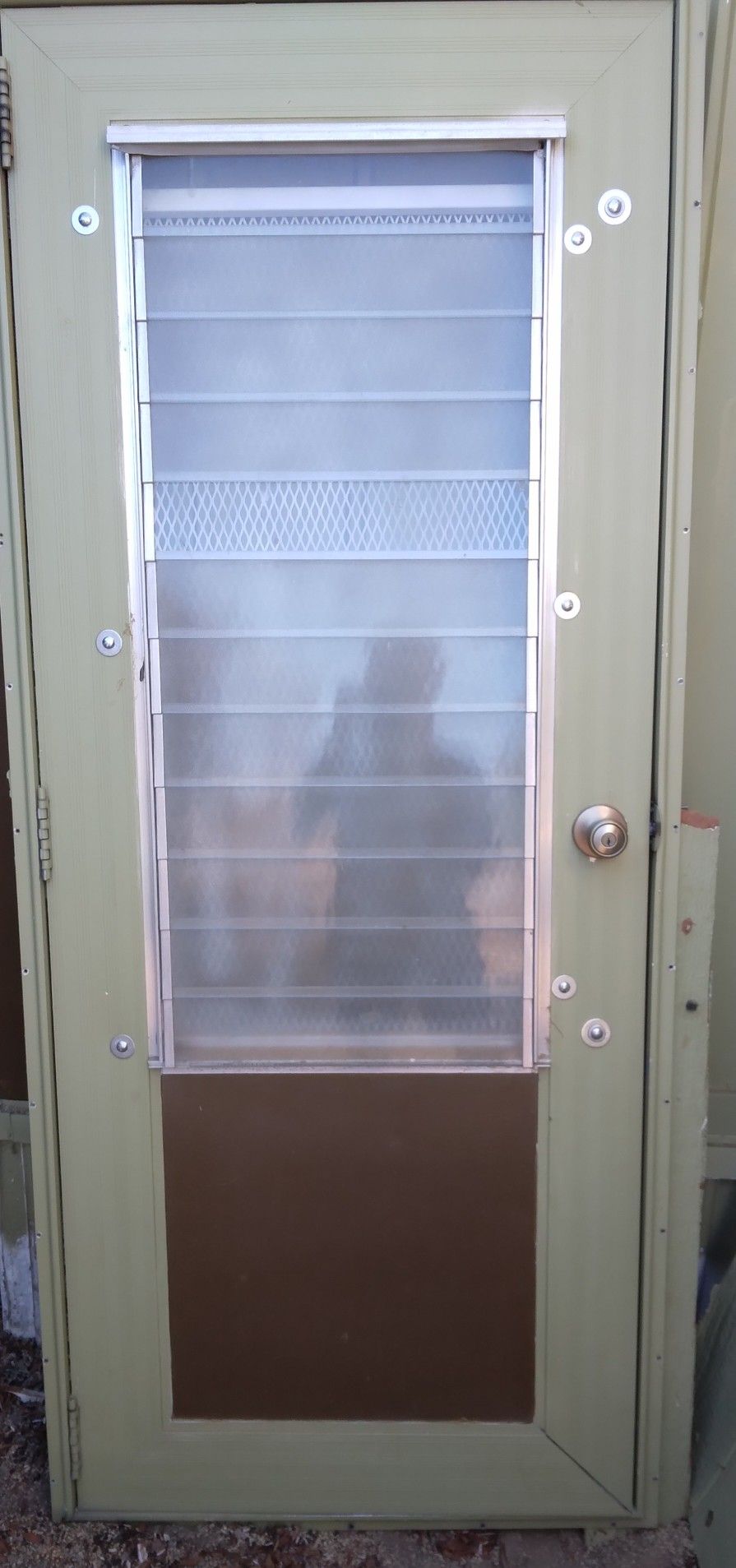 Exterior Door (Odd Size) for Sale in Hemet, CA OfferUp