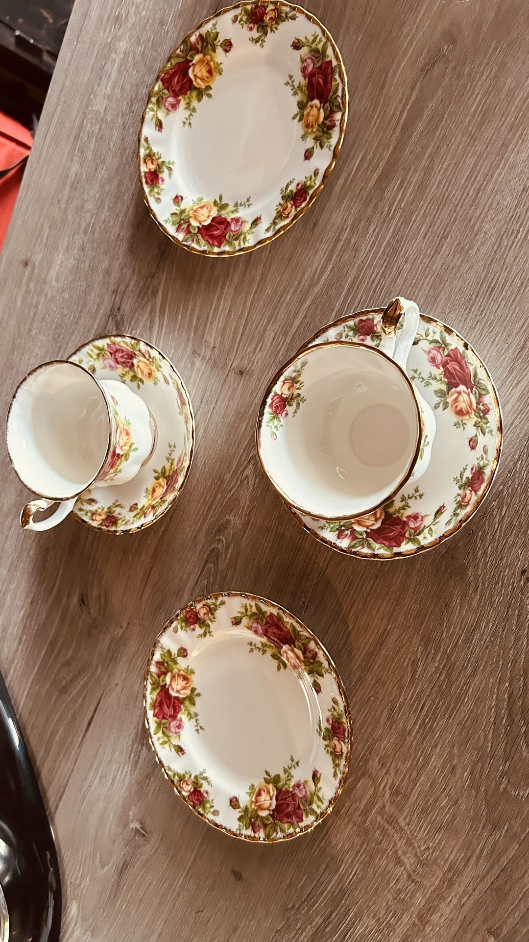 Royal Albert Bone China 1962 Set Of 6