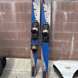 Water skis