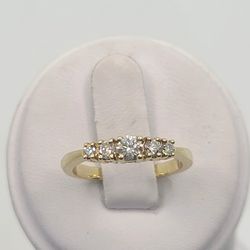 18k Gold 2/3ct VS Diamond Ring