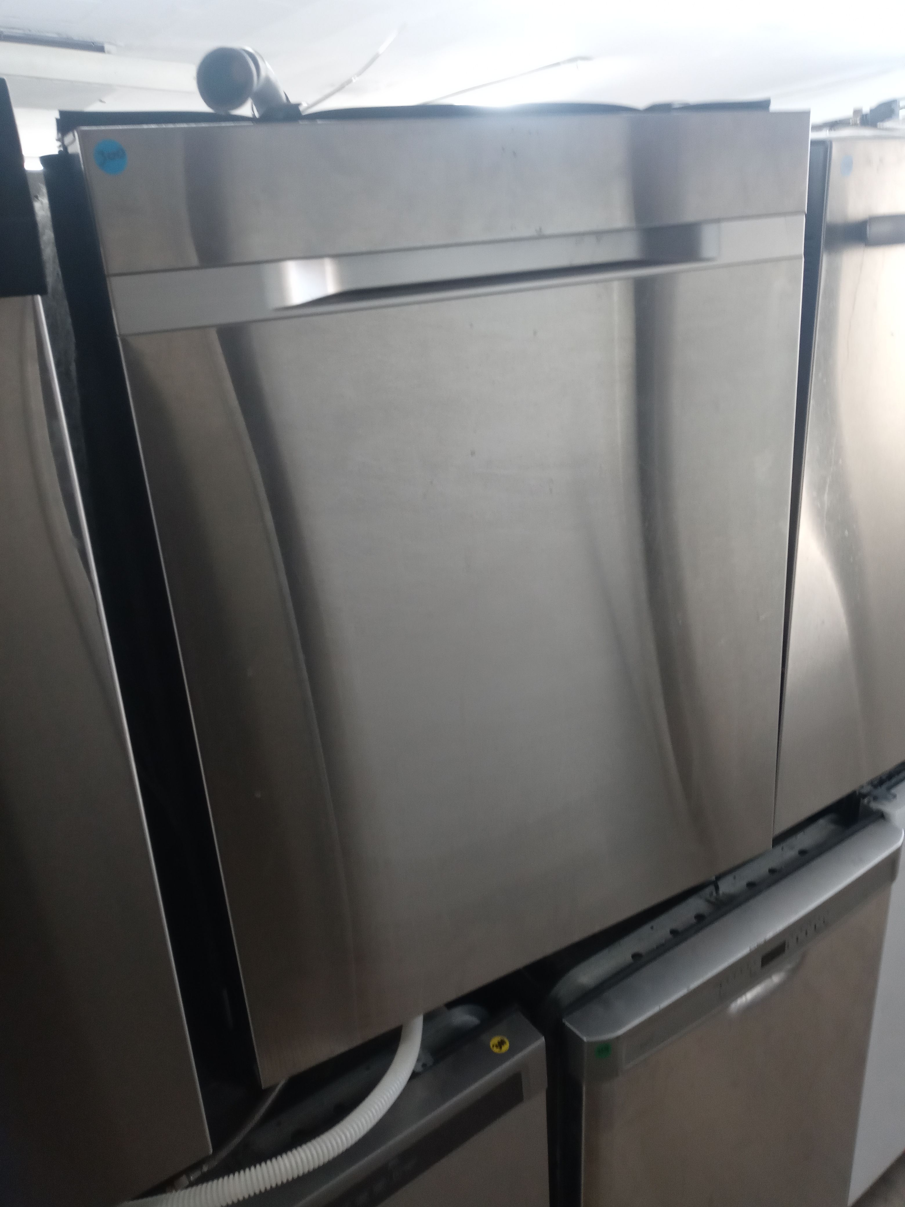 Samsung stainless steel dishwasher with stainless tub - Free delivery