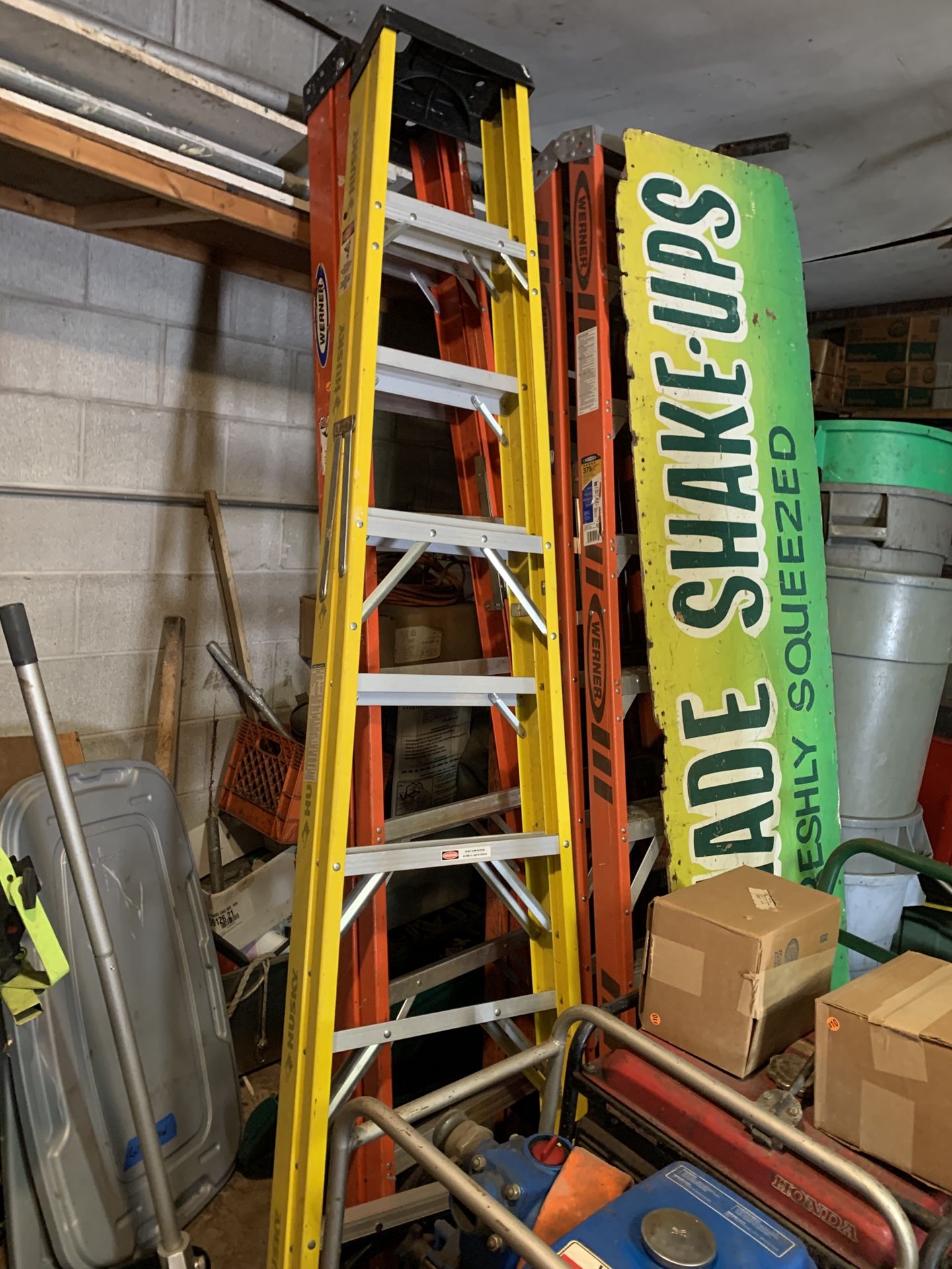8 Foot Fiberglass Ladders