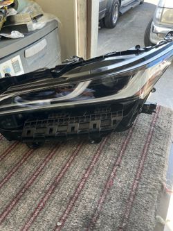 2021-24 TOYOTA VENZA LEFT HEADLIGHT
