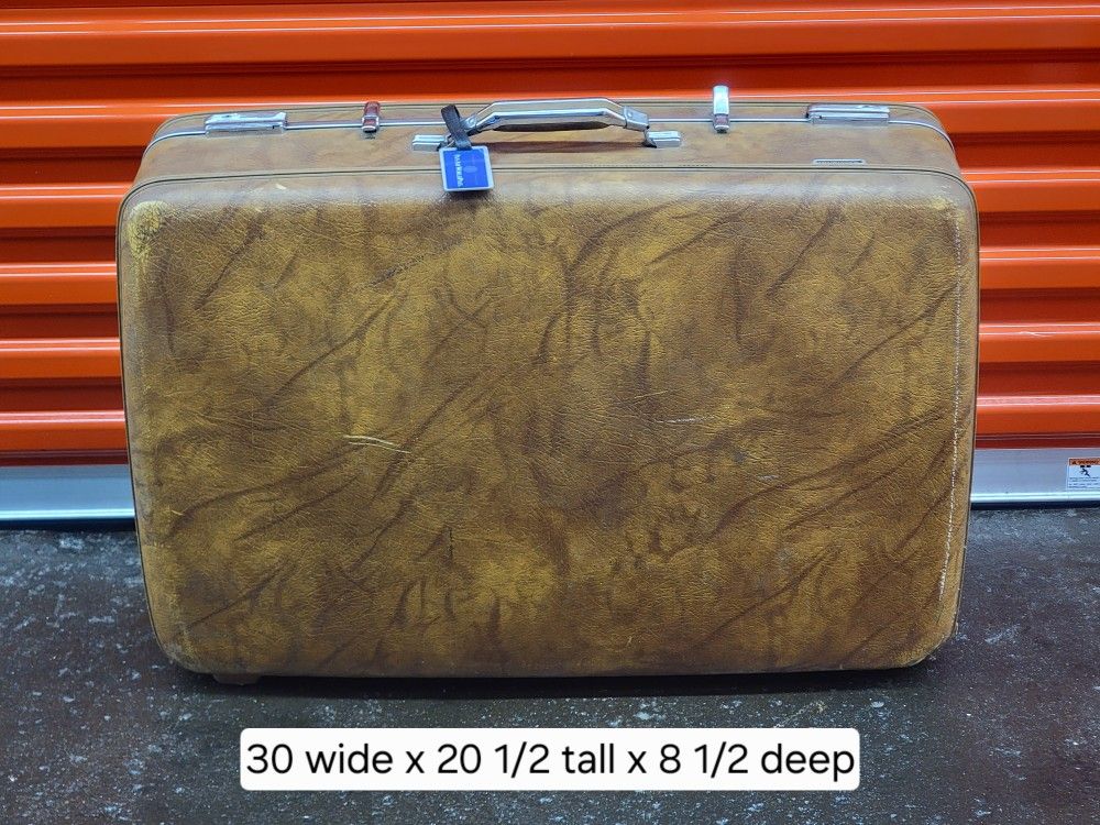 Vintage Beige Brown American Tourister Hard Shell Retro Luggage Suitcase With Pan Am WorldPass