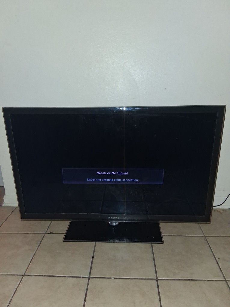 Samsung FLAT screen TV 40in