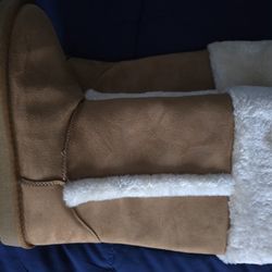 Women's Warm Boots Size 9 New