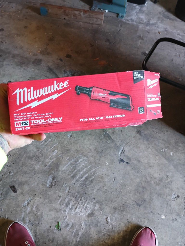 M12. 3/8" RATCHET