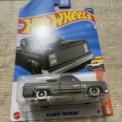Hot wheels ( ‘83 Chevy Silverado )