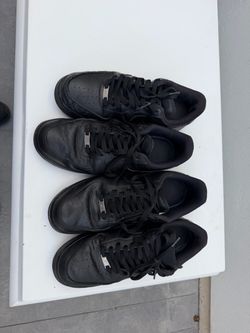 Size 11 Men Black Nike Air forces