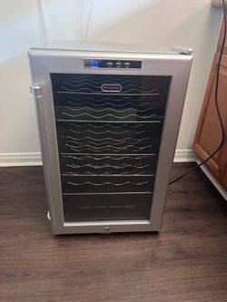 Wine cooler Fridge