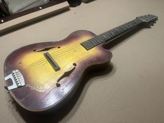 Eminee Vintage toy guitar