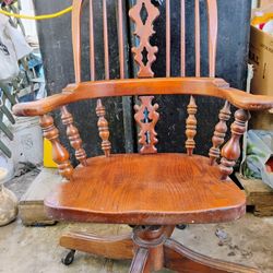 Vintage Ethan Allen Solid Oak Executive Swivel Desk Chair 