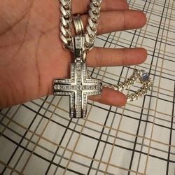 925 Sterling Silver Whith Rodio More The 180gm 10mm Cuban Style From Miami.