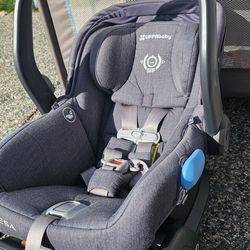 Uppa Baby Car Seat With Pack&play Rear Seat Mirror