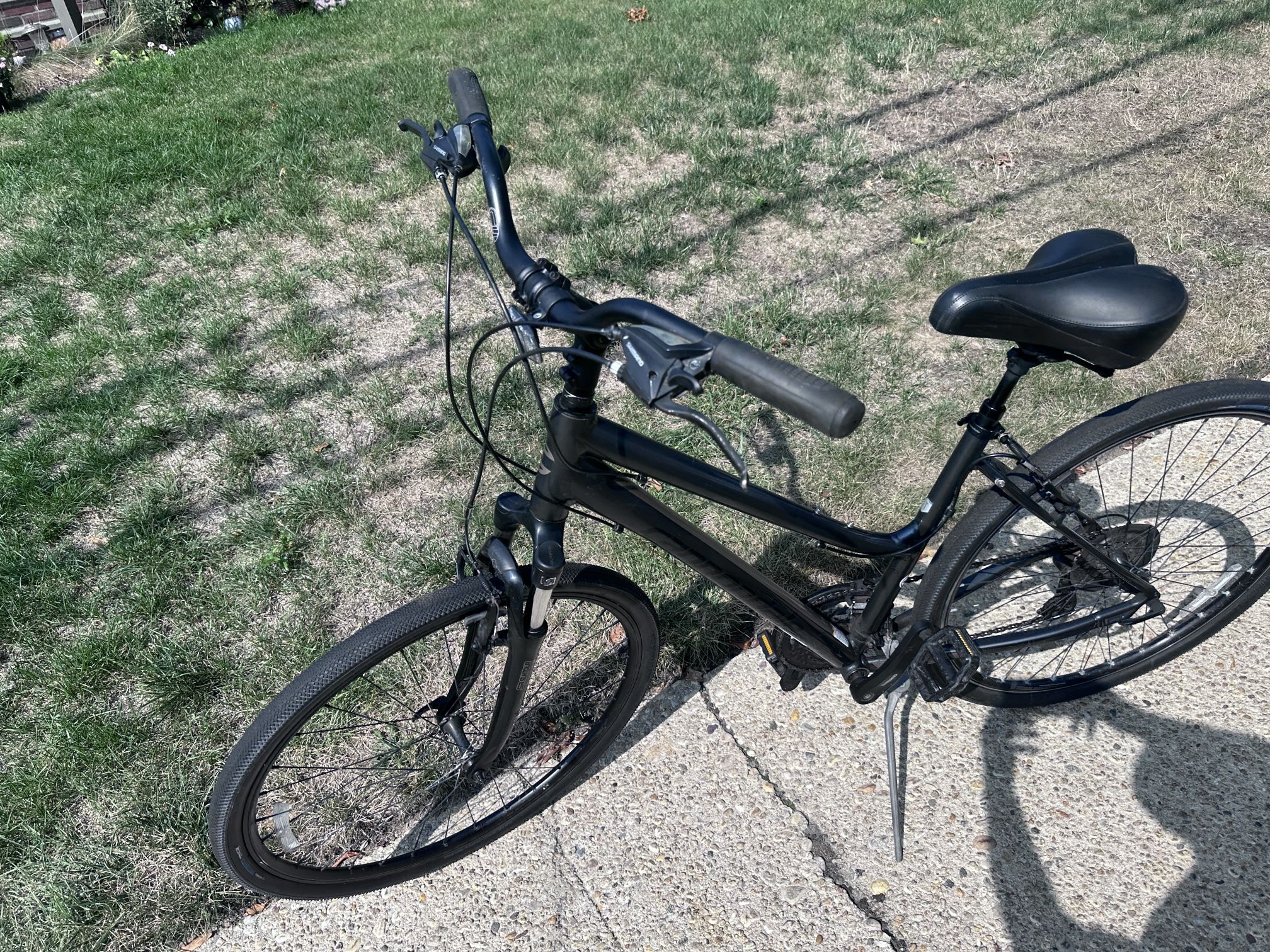 CANNONDALE ADVENTURE 2 size T tall road hybrid bike 700c tires bicycle